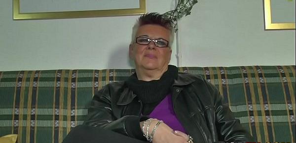 Deutsche Blonde BBW liebt zu ficken